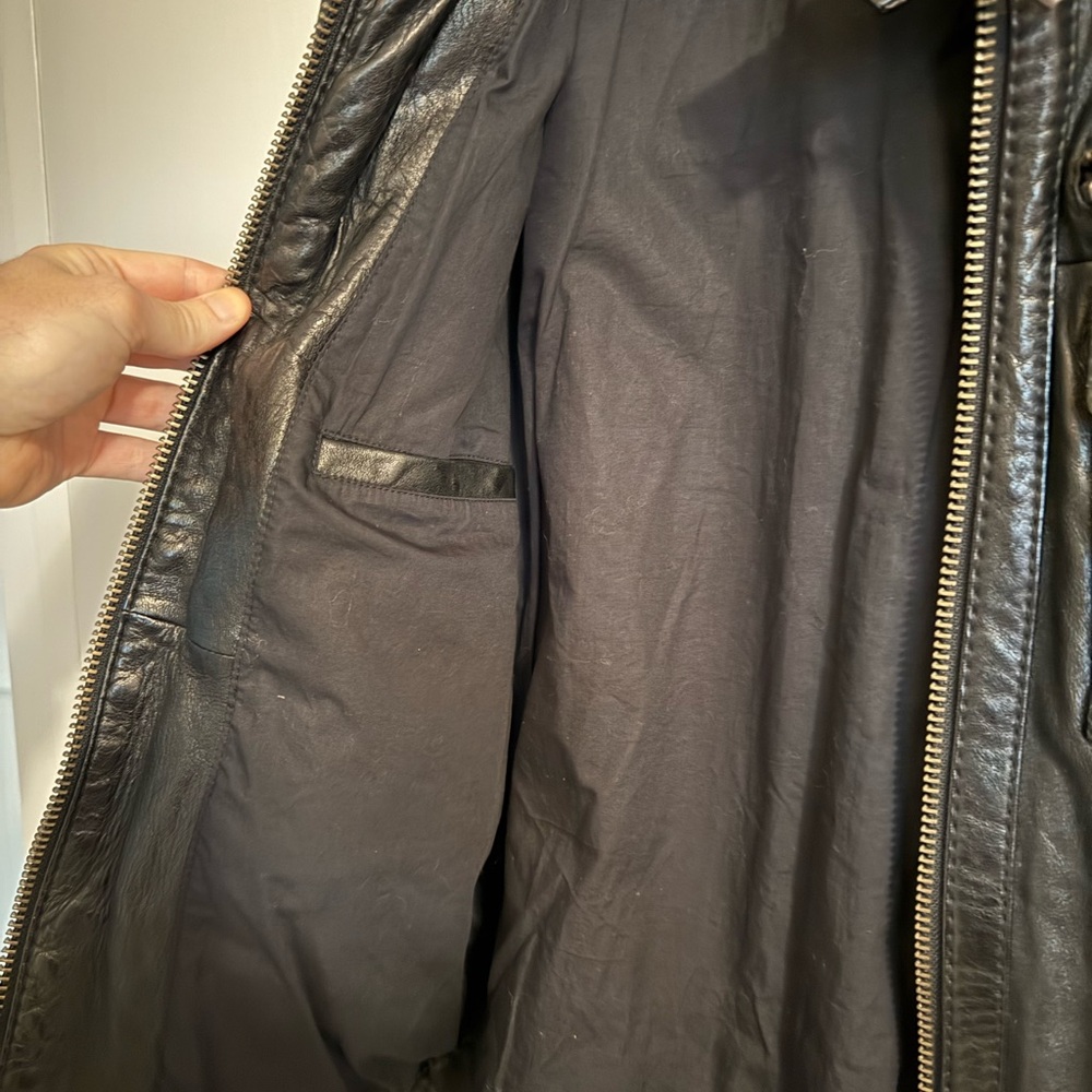 Men's Black Leather Jacket - Picture 4 of 8